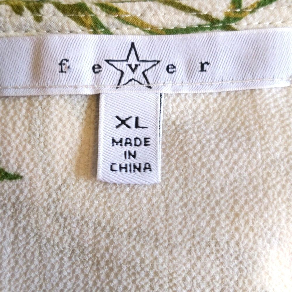 Fever v-neck, 3/4 bell sleeves, floral print blouse, off white base, size XL - Picture 3 of 6